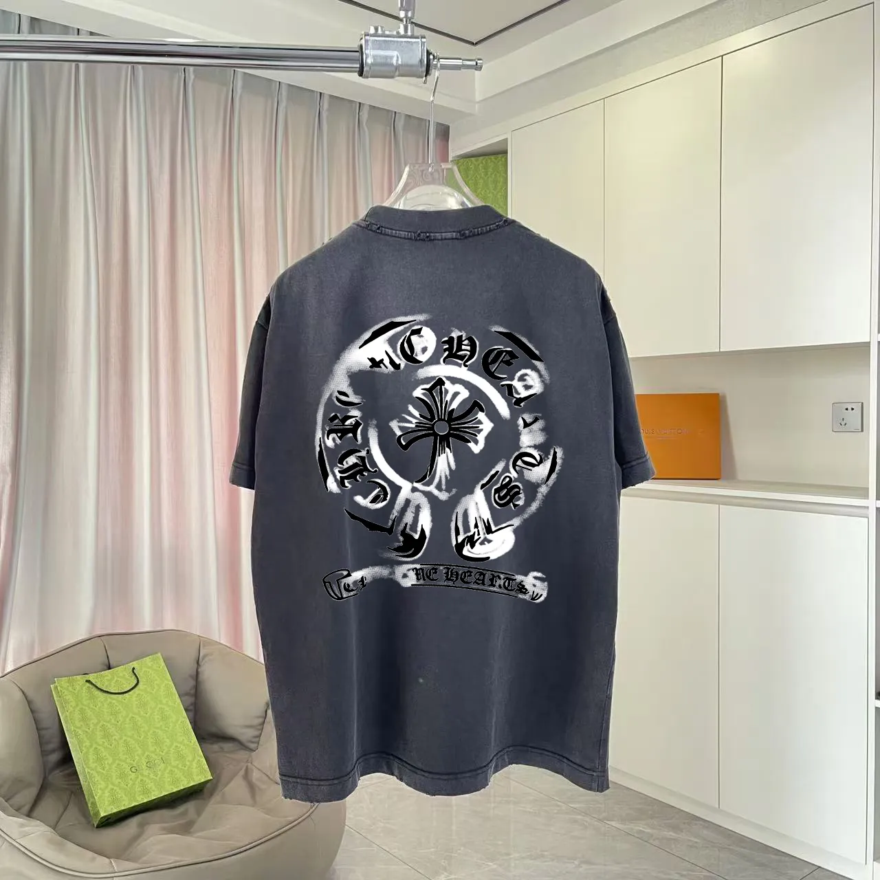🅿️190 ch Crow* 2025 summer new style, washed, distressed, spray-painted, Sanskrit cross print, short-sleeved T-shirt, customized fabric 320g, same style for men and women, size: S M L XL XXL five sizes, color: black, white, gradient black, gradient red